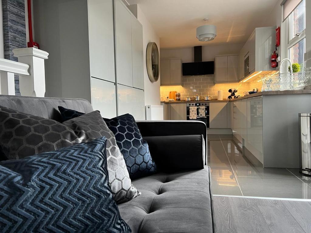 8 Holland Street Apartment Liverpool Bagian luar foto